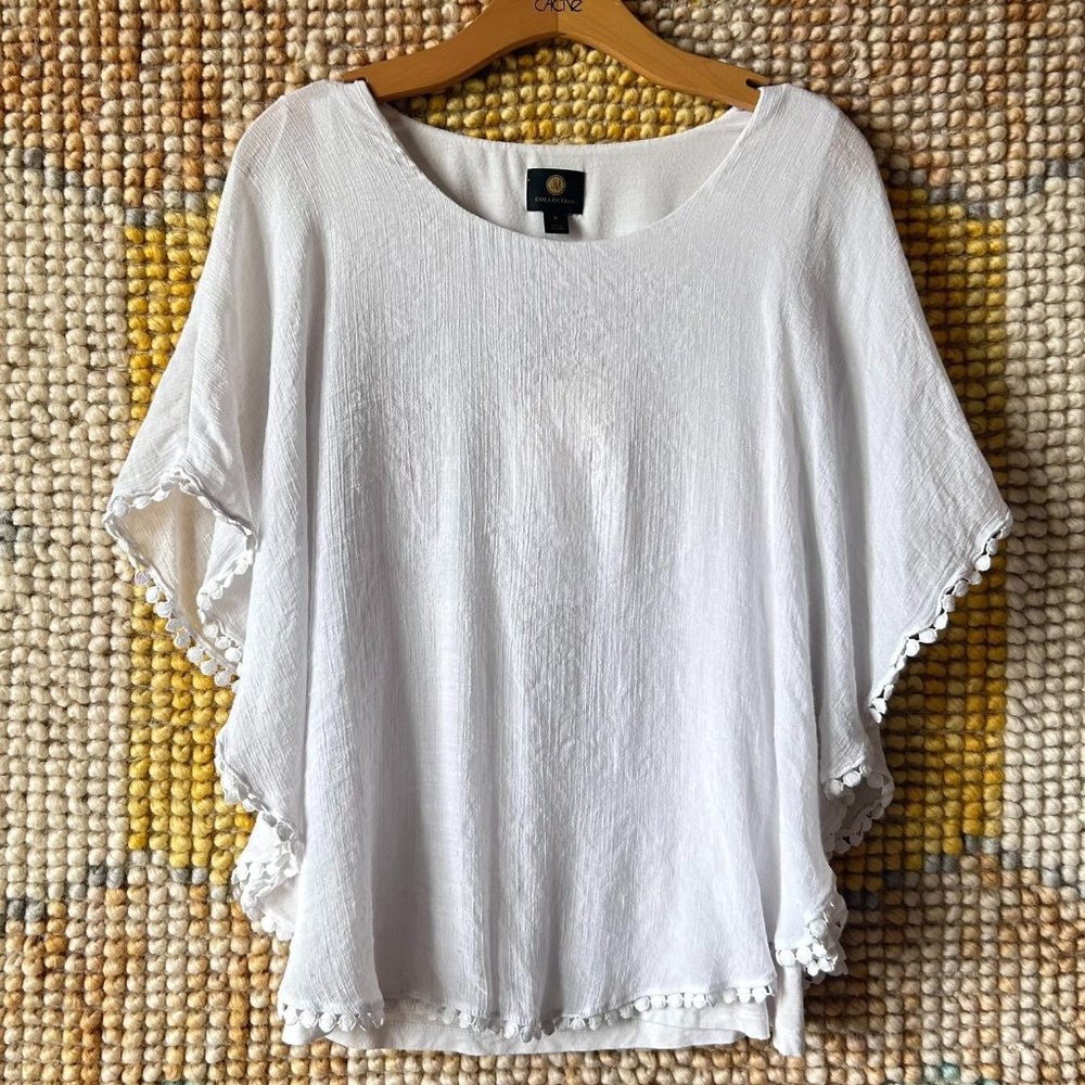 JM Collection White Embroidered Kaftan Blouse